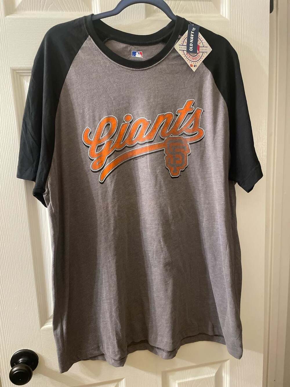 Old Navy San Francisco Giants MLB Raglan T-Shirt